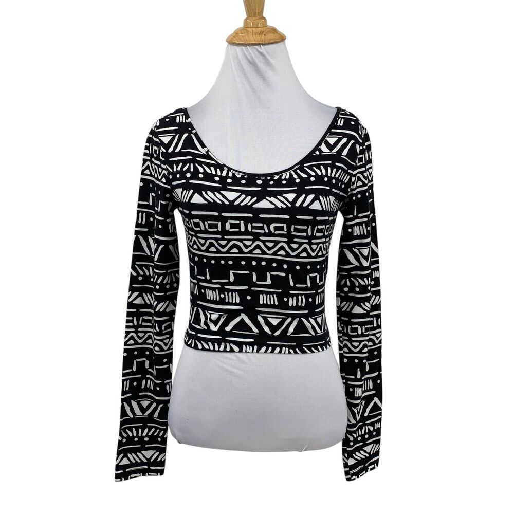 Forever 21 Top Womens S Small White Black Knit Cropped Long Sleeve Stretch Boho
